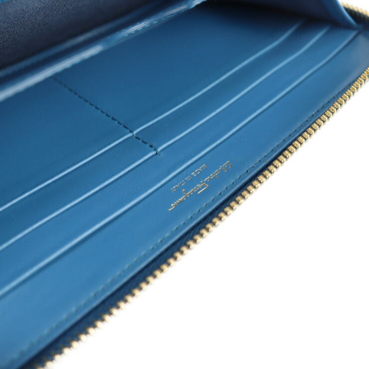 超美品 Salvatore Ferragamo サルヴァトーレ フェラガモ ガンチーニ 長財布 IY-22 D572 レザー ブルー系 ゴールド金具 ラウンドファスナー スタッズ リストレット