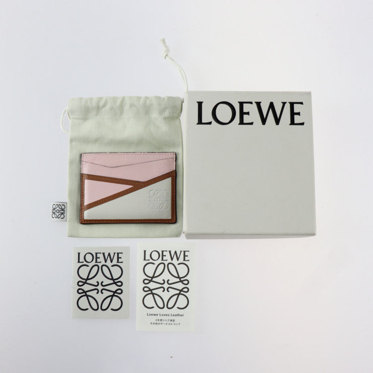 美品 LOEWE ロエベ PLAIN CARDHOLD プレーン カードホルダー PUZZLE パズル カードケース - レザー ピンク ホワイト系 ブラウン 名刺入れ パスケース アナグラム