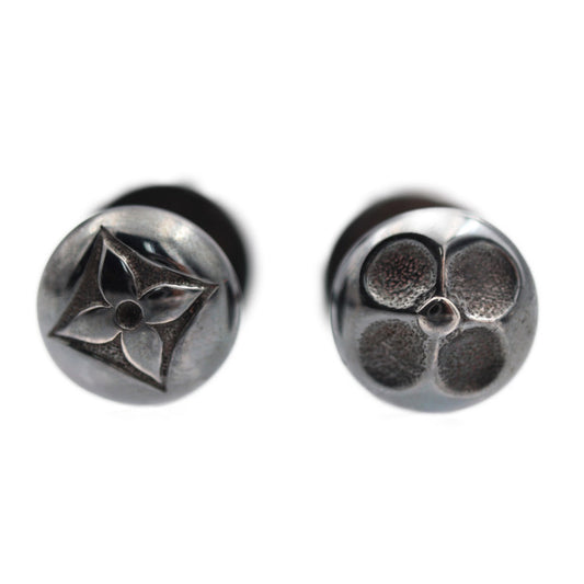 LOUIS VUITTON ルイ ヴィトン ブトン ドゥ マンシェット モチーフ カフス M30976 シルバー925 シルバー カフリンクス タイガケース付き ビトン