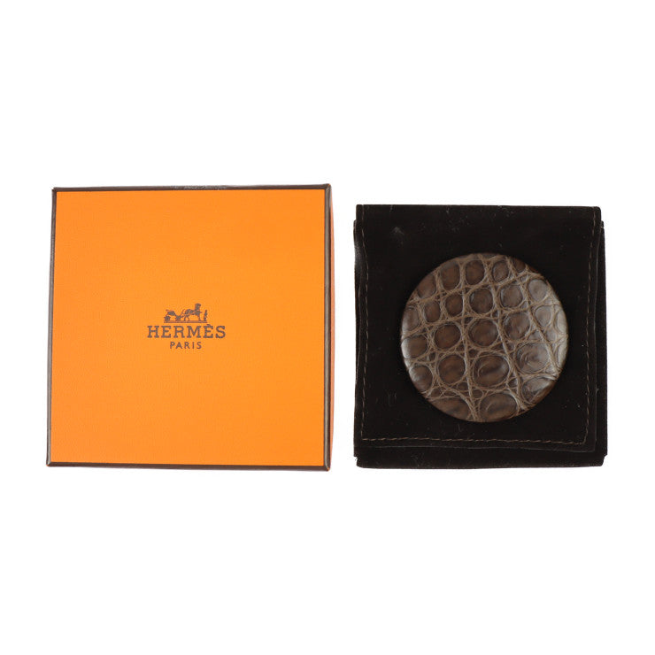 新古未使用展示品 HERMES エルメス ブローチMM プティアッシュ ブローチ H1022508 92 ポロサス シルク ブラウン系 ブラック シルバー金具 バッジ クロコダイル