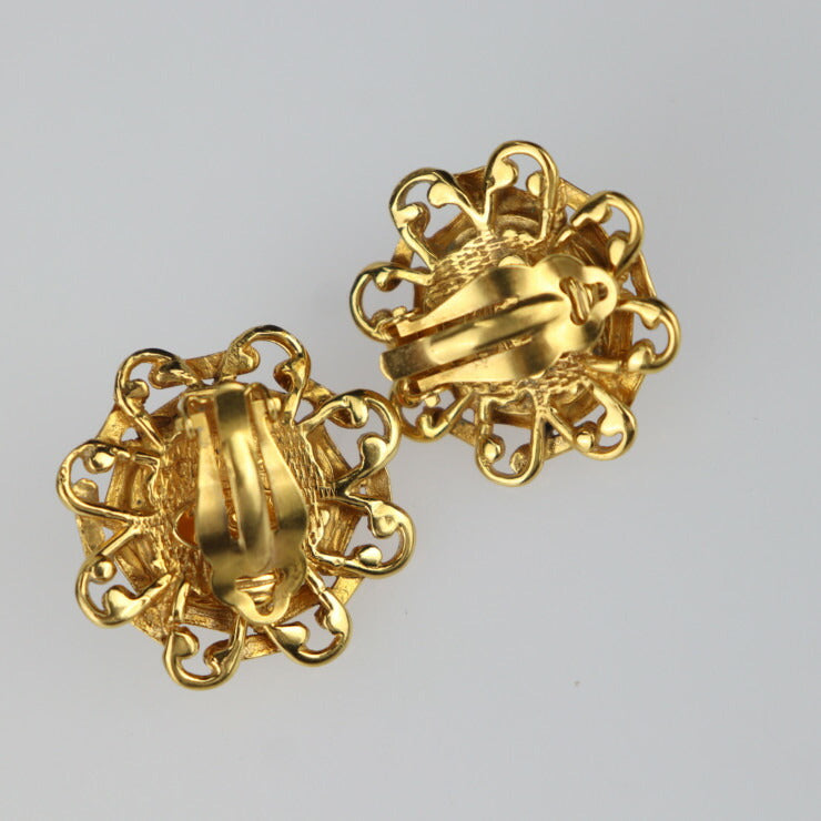 Beautiful CHANEL Gripoa Round Earrings - Metal Bijou Gold Red Earrings Clip-on Vintage