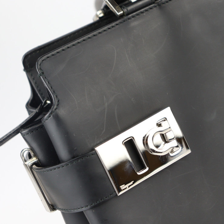 美品 Salvatore Ferragamo サルヴァトーレ フェラガモ ガンチーニ ハンドバッグ 21 0166 カーフレザー ブラック シルバー金具 2WAY ショルダーバッグ トートバッグ