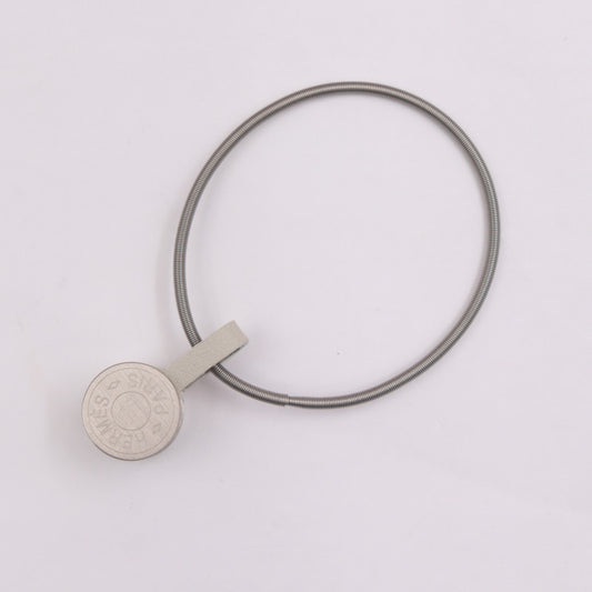 新品未使用展示品 HERMES エルメス FIXATION CARRE BOITIER その他ファッション雑貨 019012S メタル マットシルバー スカーフ用ハンギングセット 壁取付 マグネット式 スカーフホルダー