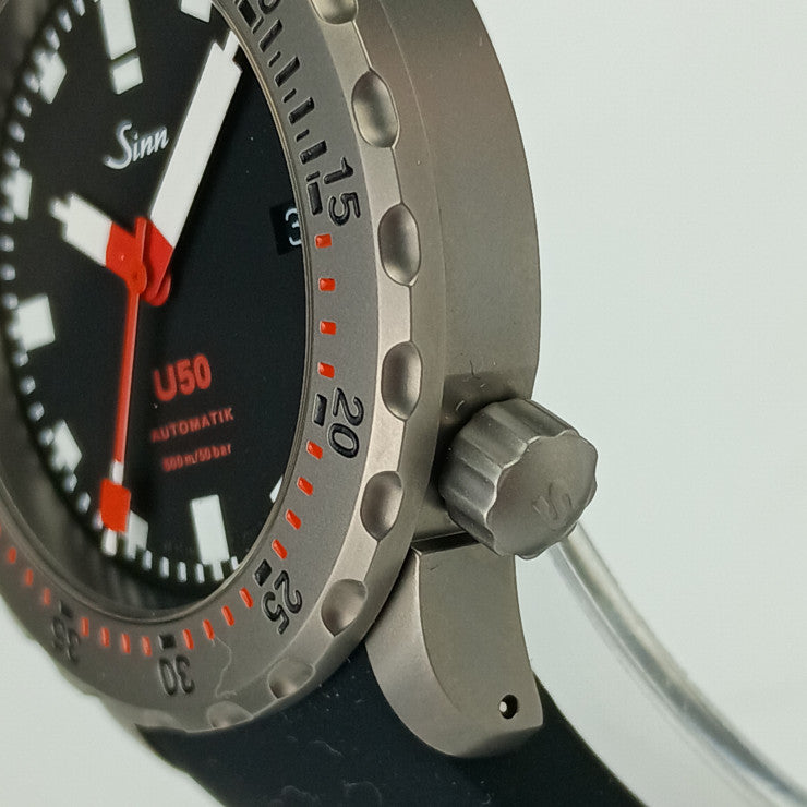 超美品 Sinn ジン 腕時計 ダイバーズウォッチ U50 ブラック U・ボート スチール / シリコン メンズ デイト 自動巻き 50気圧防水