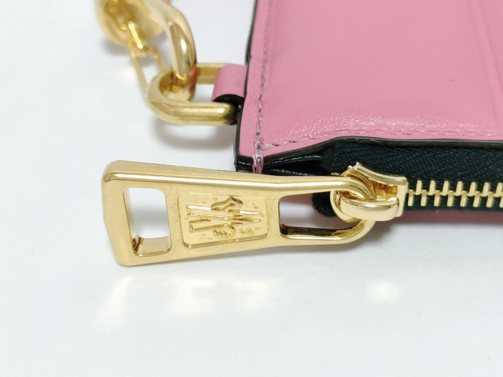 MONCLER モンクレール コインケース フラット ウォレット スモール ピンク レザー レディース L字ファスナー ロゴ ショルダーウォレット ゴールド金具 美品