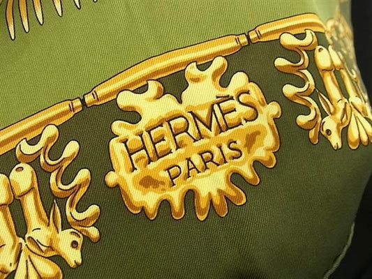 HERMES エルメス スカーフ カレ90 グリーン系 シルク100% レディース CAVALIERS D’OR 黄金の騎士 美品