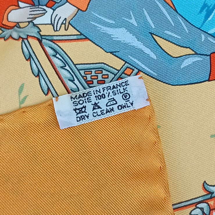 新古未使用展示品 HERMES エルメス スカーフ カレ90 Les Petits Princes - オレンジ系 マルチカラー シルク100% レディース