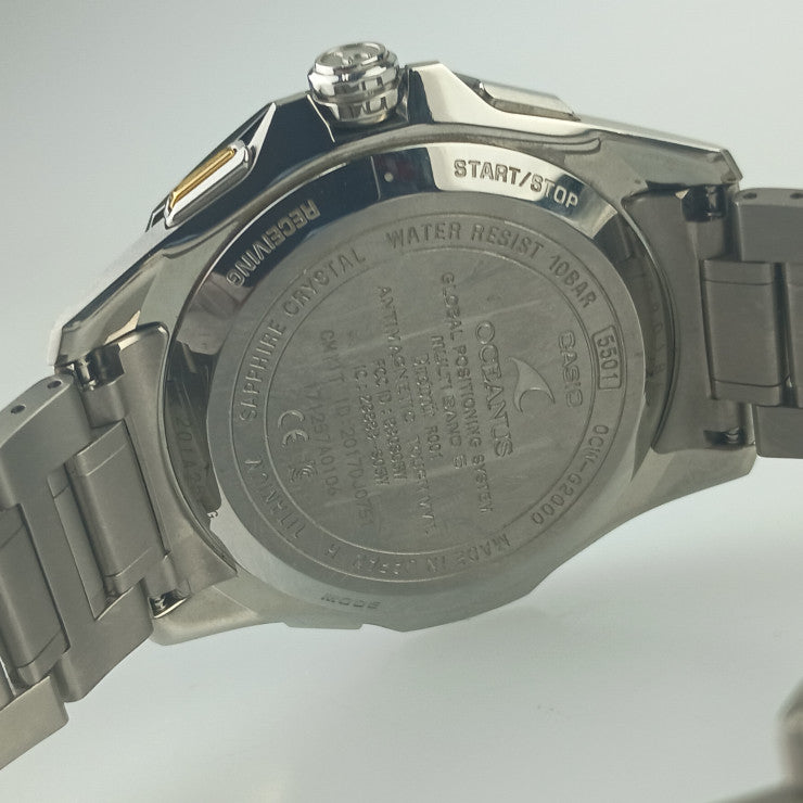CASIO カシオ 腕時計 Bluetooth搭載GPS電波ソーラー オシアナス OCWG2000G1AJF ブラック文字盤 サファイアガラスベゼル チタン メンズ アナログ 美品