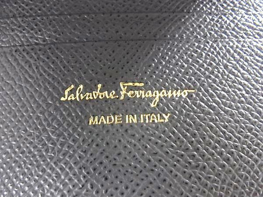 Salvatore Ferragamo フェラガモ 財布 ガンチーニ DP22C877 グレー レザー レディース 二つ折り財布 ゴールド金具 新古未使用展示品