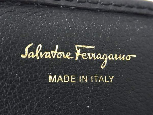 Salvatore Ferragamo フェラガモ 財布 ガンチーニ IY-22D184 ブラック レザー レディース 三つ折り長財布 ゴールド金具 美品