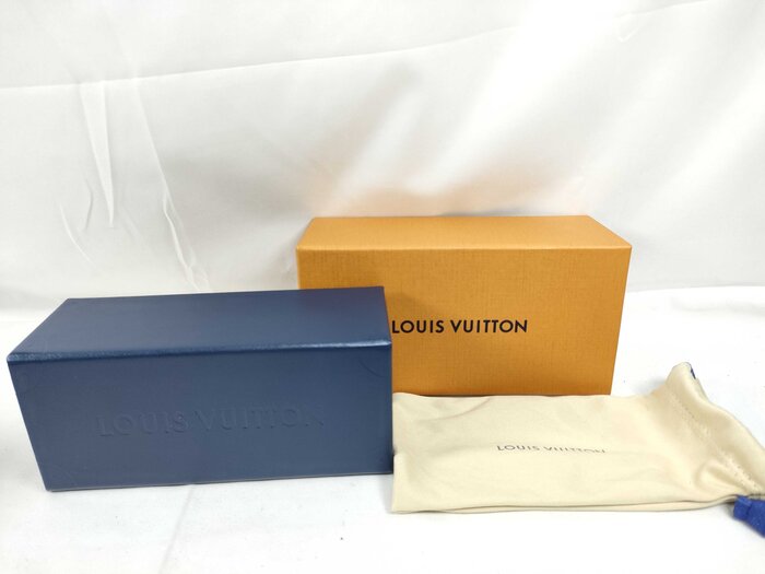 LOUIS VUITTON ルイヴィトン サングラス サングラス・1.1 ミリオネア Z1165E ブラック アセテート ステンレス ユニセックス LVイニシャル スクエアシェイプ 新品未使用展示品