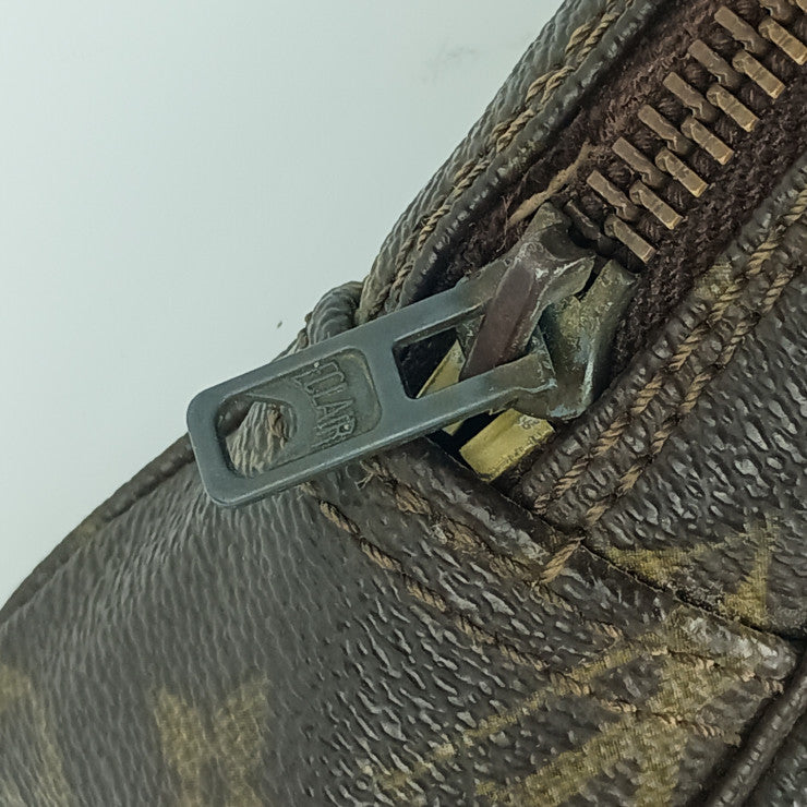 LOUIS VUITTON ルイヴィトン セカンドバッグ モノグラム トゥルース トワレット23 M47524 ブラウン PVC レザー ユニセックス ヴィンテージ ベタなし