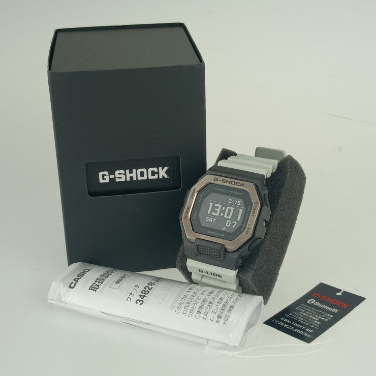 美品 CASIO カシオ 腕時計 G-SHOCK G-LIDE Gショック Gライド GBX-100TT-8JF ブラック ライトグレー系 ステンレス 樹脂 メンズ Bluetooth クオーツ デジタル