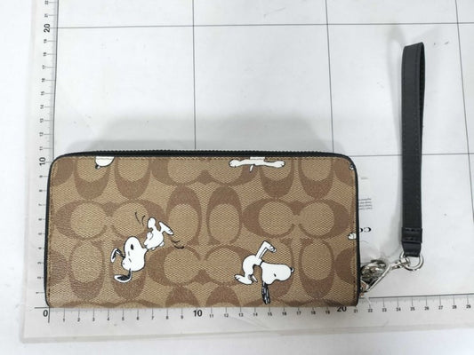 COACH コーチ 長財布 シグネチャー C4596 ベージュ系 PVC レザー レディース ラウンドファスナー スヌーピー ピーナッツコラボ 新品未使用展示品