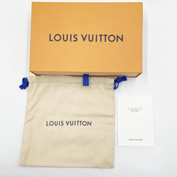 LOUIS VUITTON ルイヴィトン エアポッズケース エアポッド ケース ランヤード M80220 モノグラム エクリプス PVC レザー メンズ 新古未使用展示品