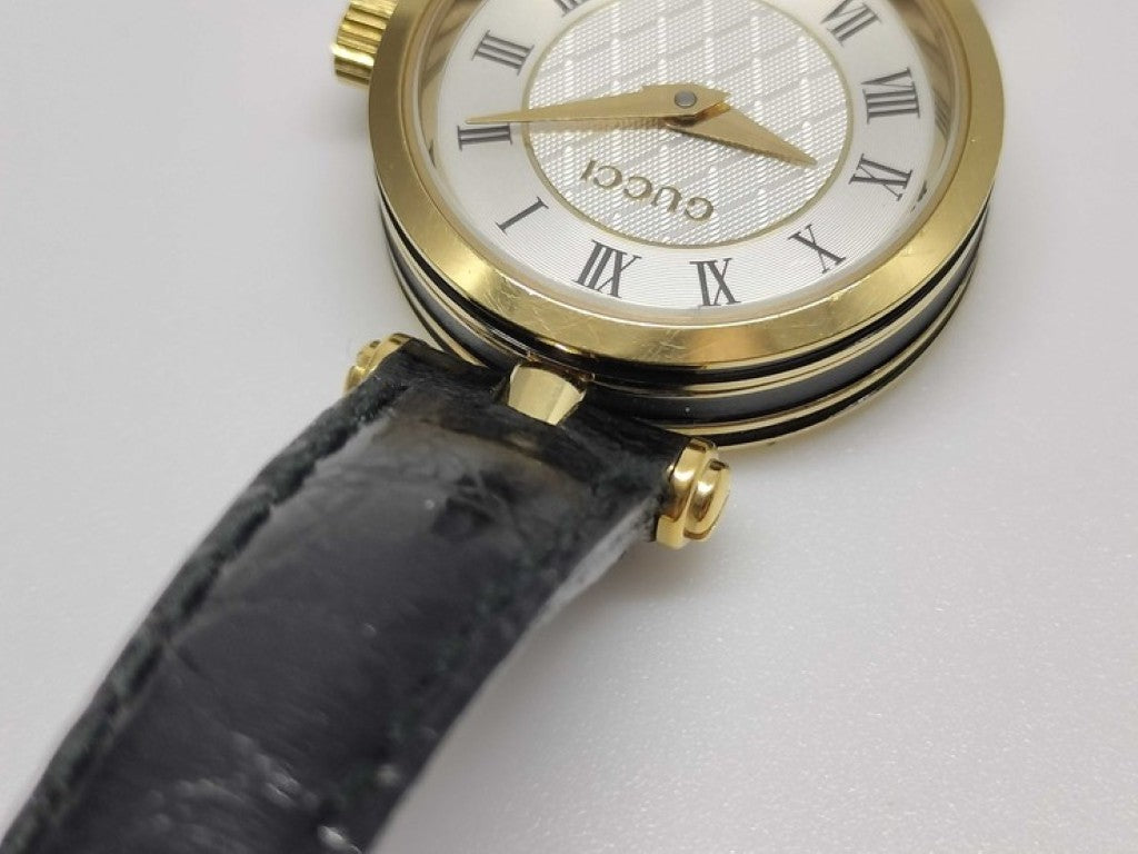 GUCCI グッチ 時計 2040L シルバー ゴールド ブラック系 ステンレス レザー レディース 美品