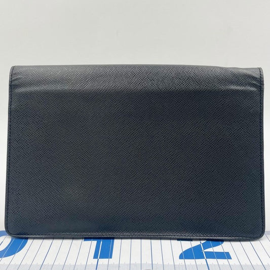 LOUIS VUITTON ルイヴィトン クラッチバッグ ベライア M32592 アルドワーズ(ブラック系) タイガ メンズ セカンドバッグ シルバー金具 美品