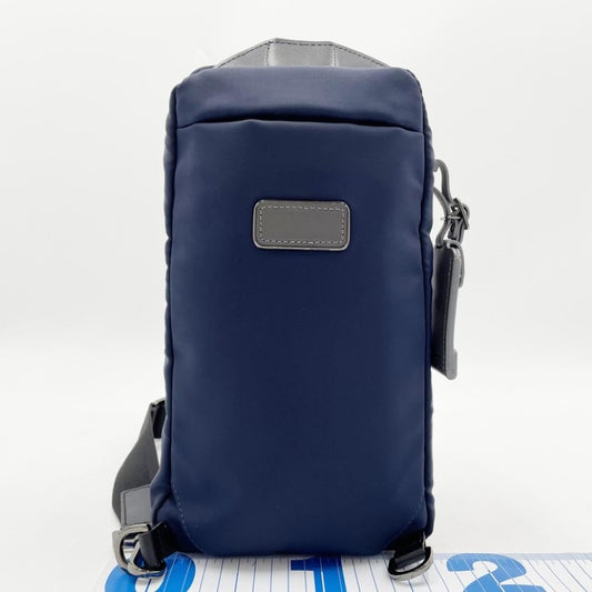 TUMI トゥミ ボディバッグ HARRISON ハリソン 6602035NVYN ネイビー×ブラック系 ナイロン レザー メンズ ショルダーバッグ シルバー金具 美品