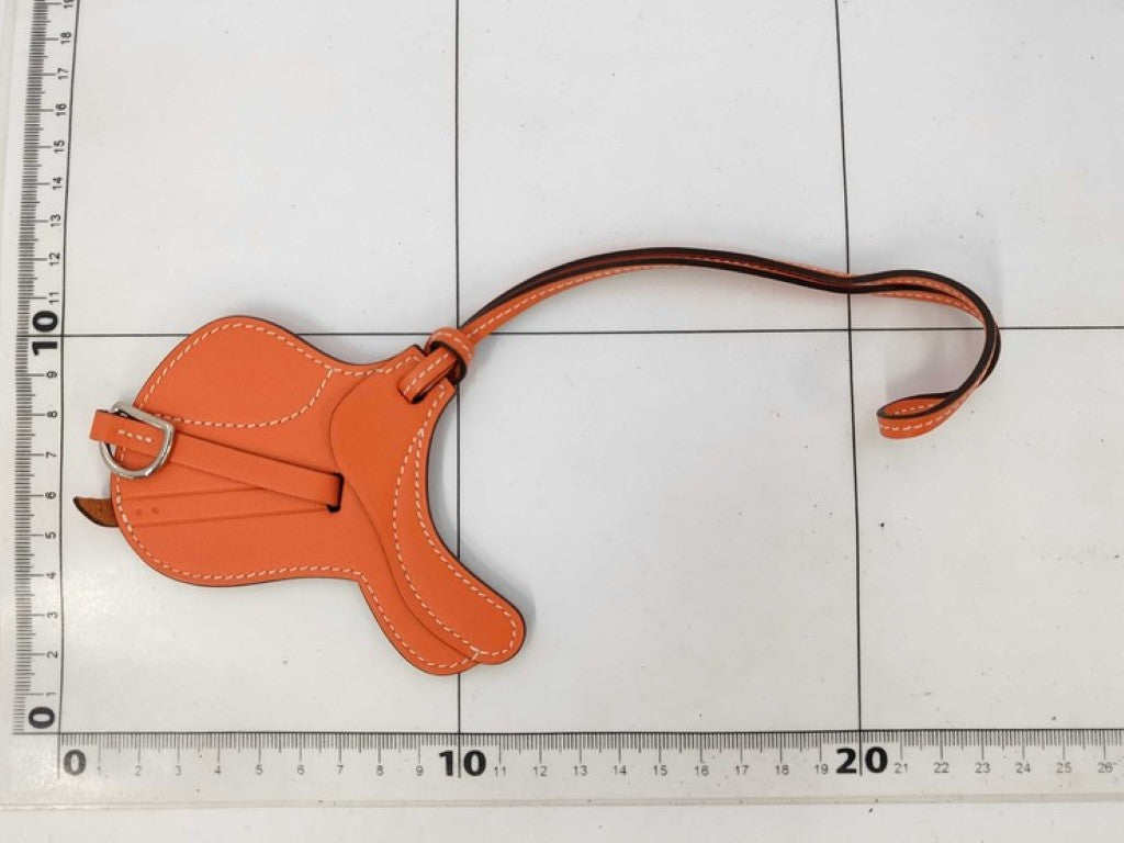 HERMES エルメス バッグチャーム パドック セル オレンジ系 レザー レディース シルバー金具 美品