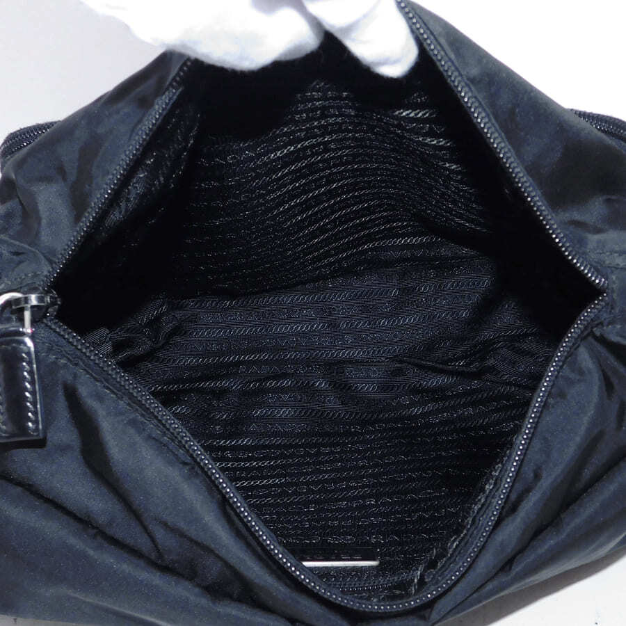 超美品 PRADA プラダ ショルダーバッグ メッセンジャーバッグ BT6671 ブラック シルバー金具 ナイロン レザー ユニセックス 三角ロゴプレート