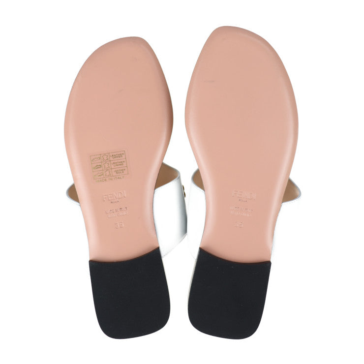 新品未使用展示品 FENDI フェンディ トングサンダル サンダル - 表記サイズ 35 レザー ホワイト マルチカラー フラット スタッズ 参考サイズ 22cm