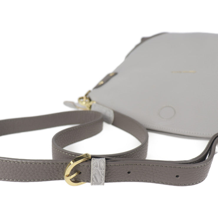 超美品 LEATHER JEWELS レザージュエルズ バッグ ショルダーバッグ - レザー グレー系 ゴールド金具 クロスボディ