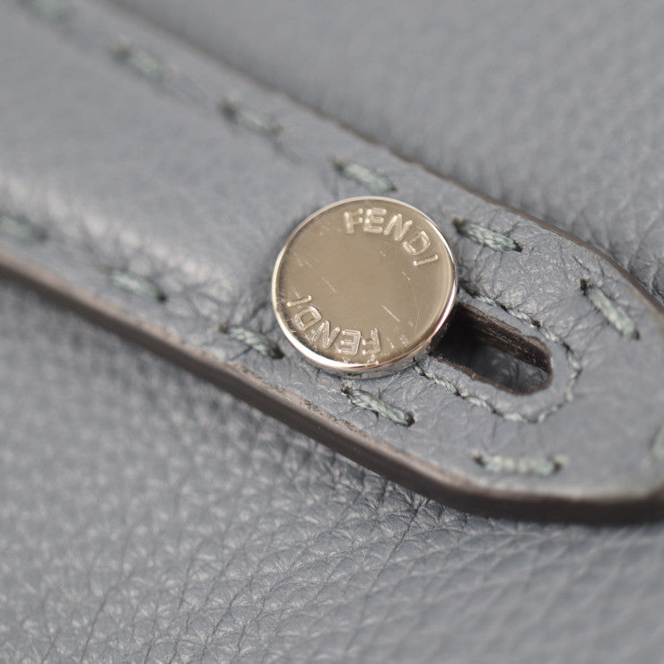 美品 FENDI フェンディ セレリア クラッチバッグ 7M0225 レザー ブルーグレー セカンドバッグ ハンドバッグ