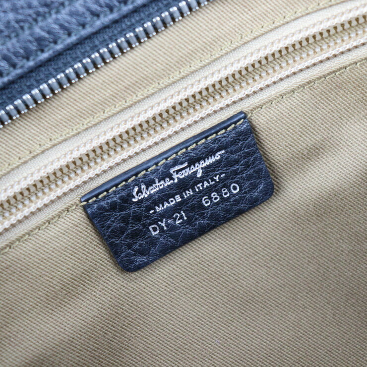 美品 Salvatore Ferragamo サルヴァトーレ フェラガモ ガンチーニ ハンドバッグ 21 6880 レザー ブラック シルバー金具 ショルダーバッグ