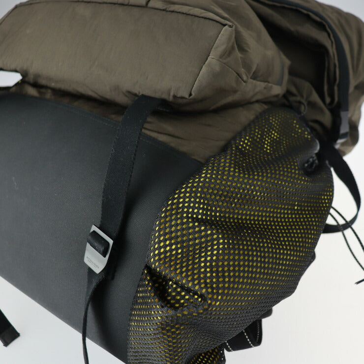 BOTTEGAVENETA ボッテガヴェネタ バックパック リュック・デイパック 571596 ナイロン レザー フォンデンテ ブラウン系 ブラック イエロー系