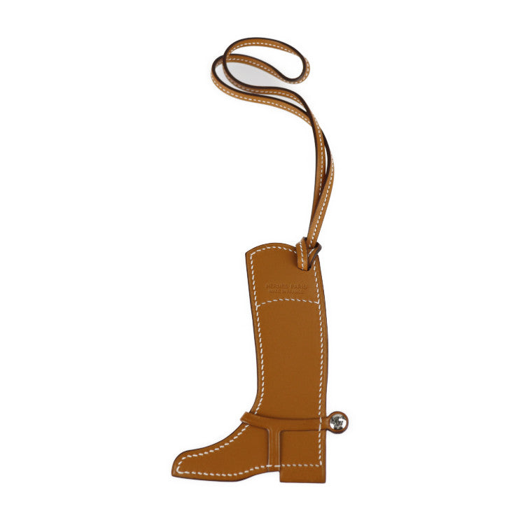 超美品 HERMES エルメス パドック ボット ブーツ その他小物 - スイフト バトラー ナチュラルサブレ ピンク系 ストラップ バッグチャーム 拍車付きジョッキーブーツ
