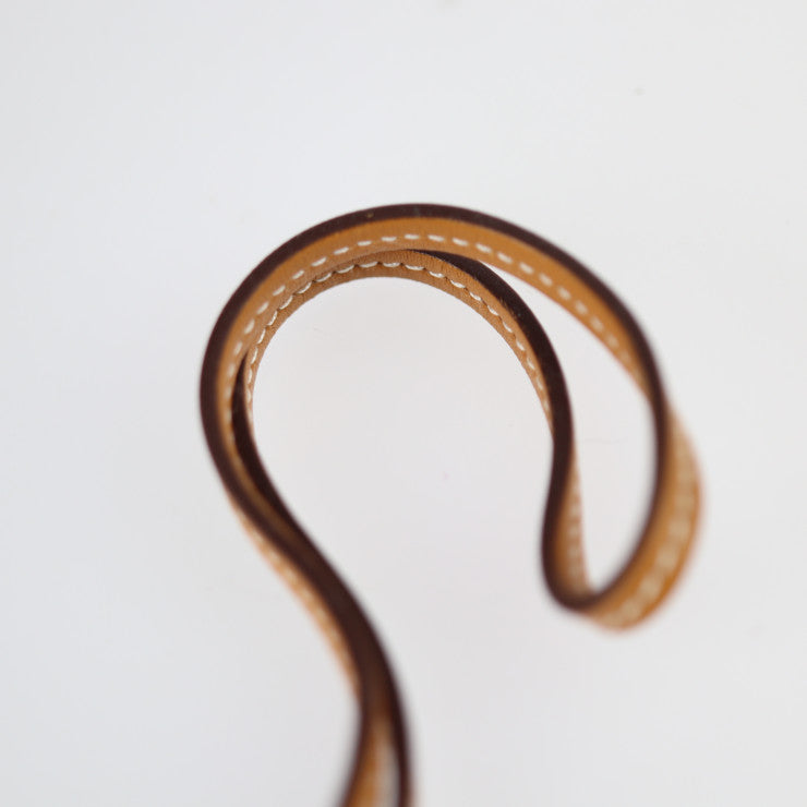 超美品 HERMES エルメス パドック ボット ブーツ その他小物 - スイフト バトラー ナチュラルサブレ ピンク系 ストラップ バッグチャーム 拍車付きジョッキーブーツ