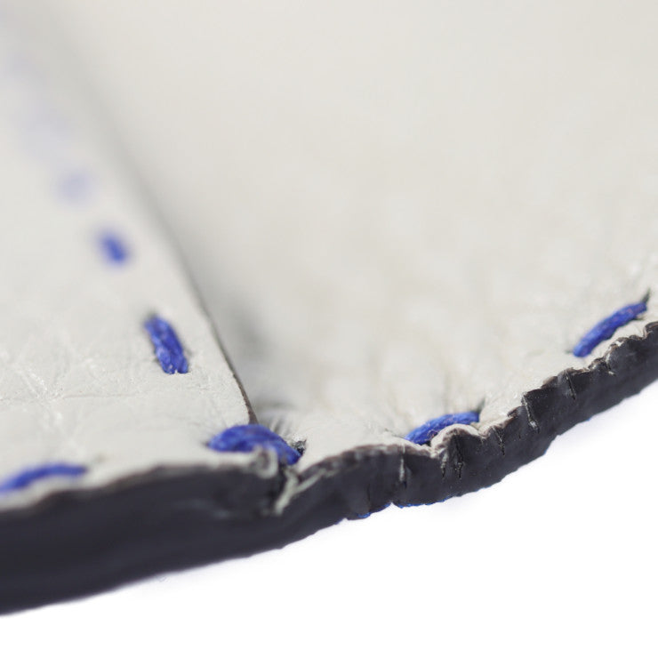 超美品 FENDI フェンディ アルダ326 セレリア クラッチバッグ 8N0104 レザー ブルー系 ホワイト系 セカンドバッグ ターンロック