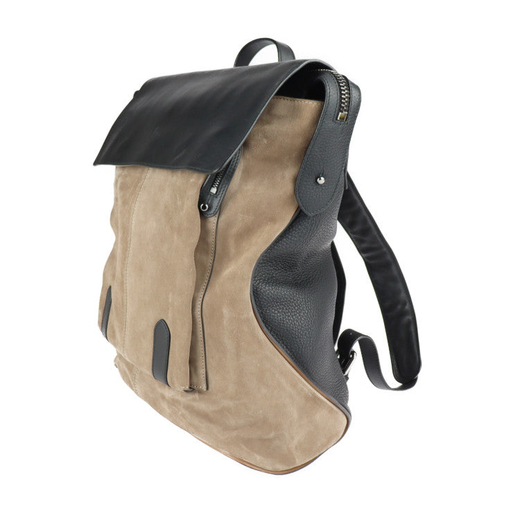 Christian Louboutin クリスチャンルブタン リュックサック リュック・デイパック - スウェード レザー ブラウン系 ブラック シルバー金具 バックパック スエード フラップ