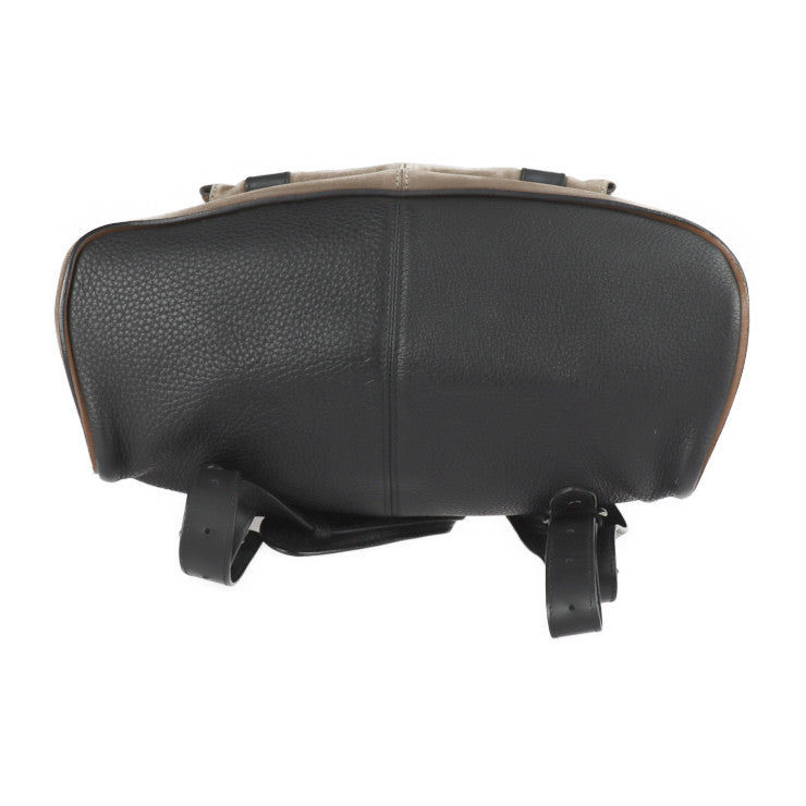 Christian Louboutin クリスチャンルブタン リュックサック リュック・デイパック - スウェード レザー ブラウン系 ブラック シルバー金具 バックパック スエード フラップ