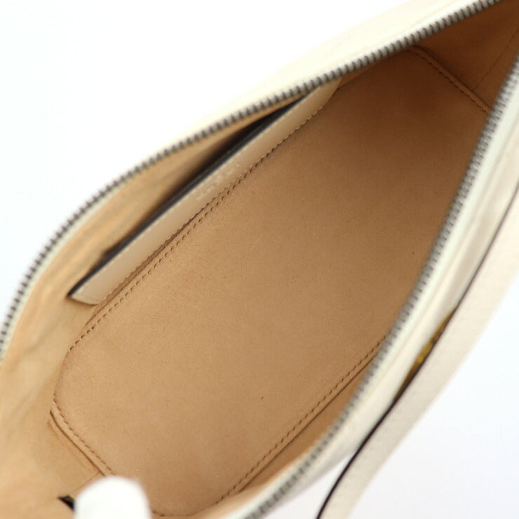 新品未使用展示品 GUCCI グッチ GGマーモント ショルダーバッグ 739166 レザー ホワイト系 アイボリー ゴールド金具 キルティング ハンドバッグ