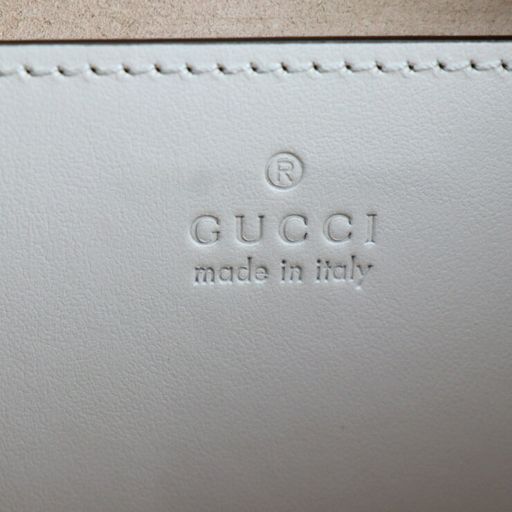 新品未使用展示品 GUCCI グッチ GGマーモント ショルダーバッグ 739166 レザー ホワイト系 アイボリー ゴールド金具 キルティング ハンドバッグ