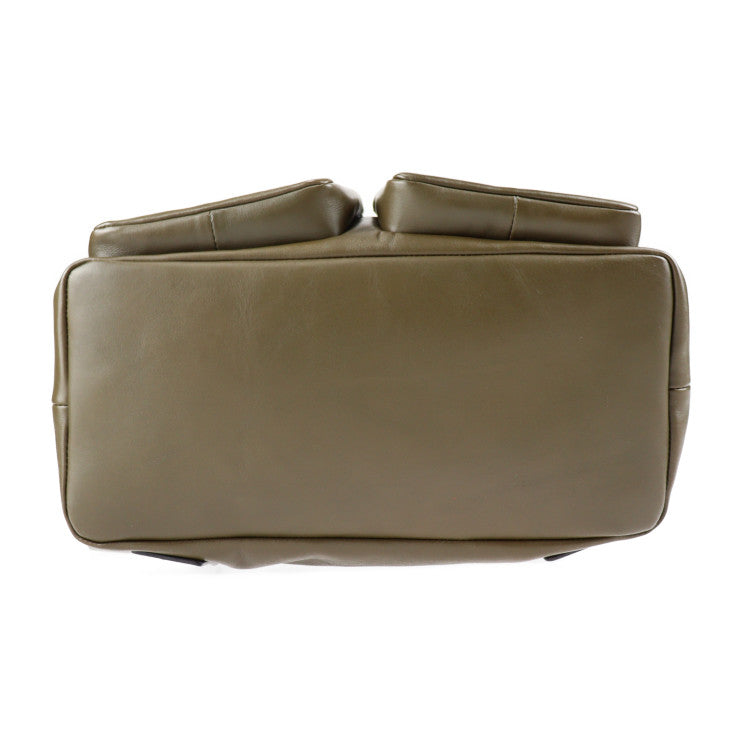 美品 JIMMY CHOO ジミーチュウ LENNOX レノックス リュック・デイパック レザー オリーブ系 シルバー金具 バックパック スタースタッズ