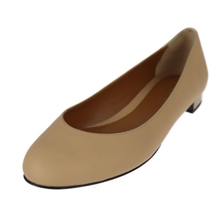 新古未使用展示品 FENDI フェンディ フラットパンプス パンプス 表記サイズ 37 1/2 レザー ベージュ ラウンドトゥ 参考サイズ24.5cm