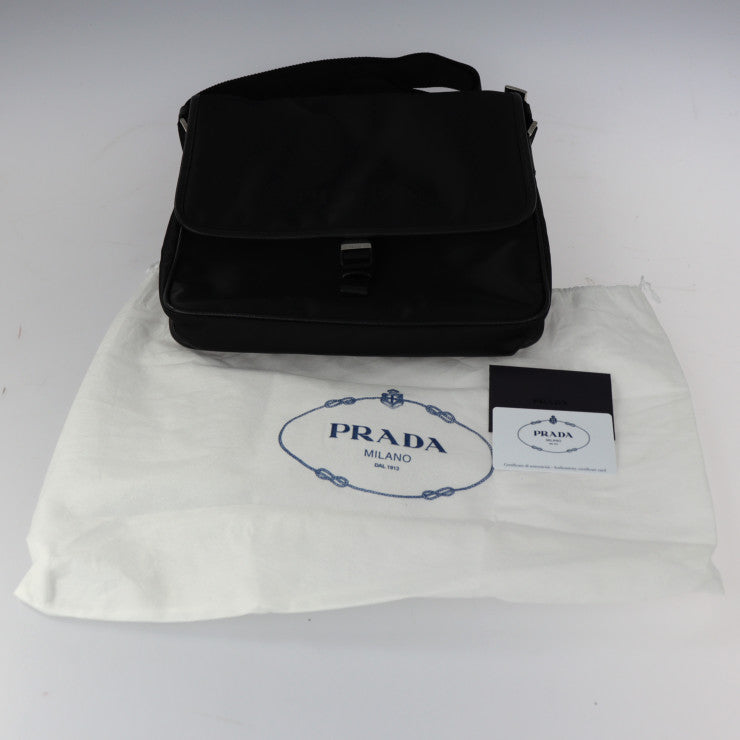 美品 PRADA プラダ メッセンジャーバッグ ショルダーバッグ 2VD951 ナイロン ブラック レザー シルバー金具 メッセンジャー