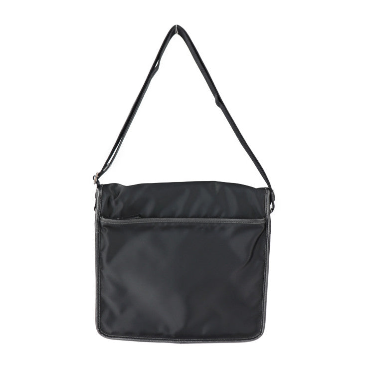 美品 PRADA プラダ メッセンジャーバッグ ショルダーバッグ 2VD951 ナイロン ブラック レザー シルバー金具 メッセンジャー