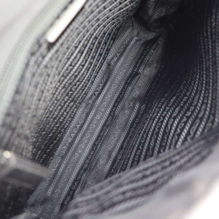 美品 PRADA プラダ メッセンジャーバッグ ショルダーバッグ 2VD951 ナイロン ブラック レザー シルバー金具 メッセンジャー