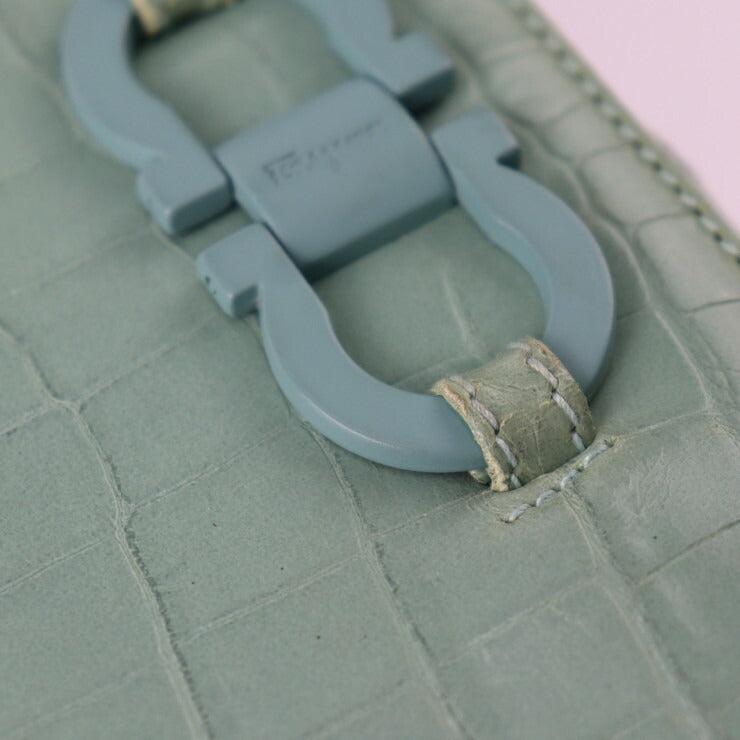 美品 Salvatore Ferragamo サルヴァトーレ フェラガモ ガンチーニ ショルダーバッグ 216195 クロコ型押しレザー グリーン系