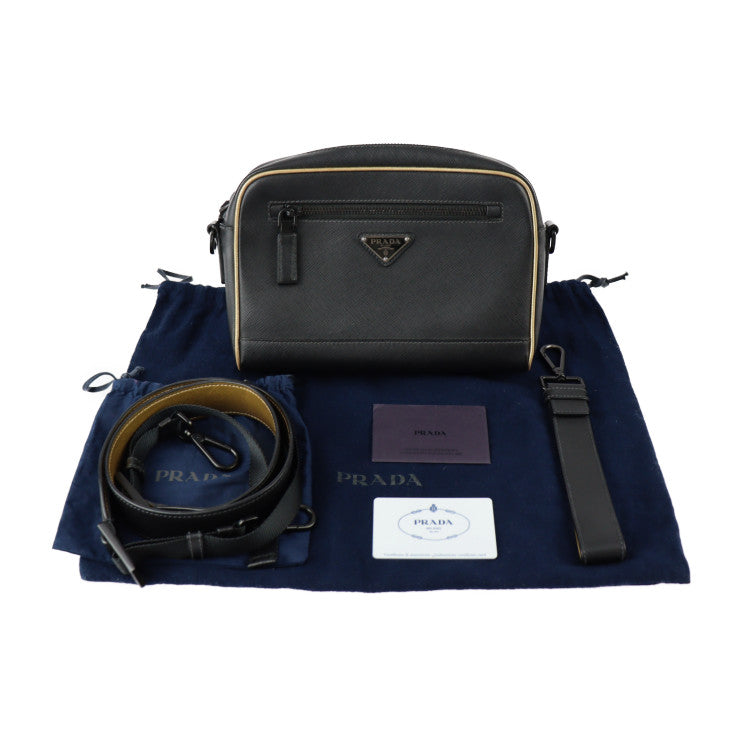 美品 PRADA プラダ トライアングルロゴ ショルダーバッグ 2VH063 サフィアーノレザー ブラック ゴールド系 リストレット 2WAY セカンドバッグ クラッチバッグ 三角ロゴプレート