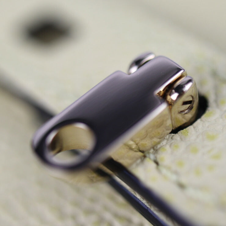 新古未使用展示品 Valextra ヴァレクストラ スリムB トラッコリーナ ショルダーバッグ V5U61 028 カーフレザー ライトイエロー系 ゴールド金具 ポシェット 斜め掛け