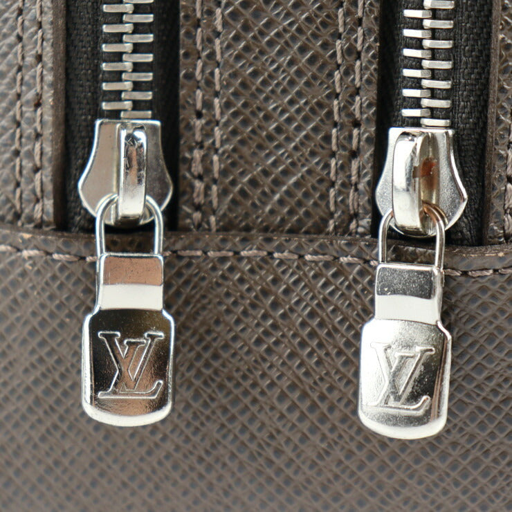 美品 LOUIS VUITTON ルイ ヴィトン パヴェル タイガ セカンドバッグ M31148 レザー グリズリ ブラウン系 シルバー金具 リストレット クラッチバッグ ポーチ ビトン