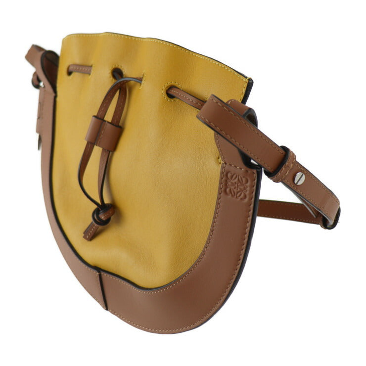 超美品 LOEWE ロエベ ホースシュー スモール ショルダーバッグ A826303X03 カーフレザー イエロー系 ブラウン系 巾着 ポシェット