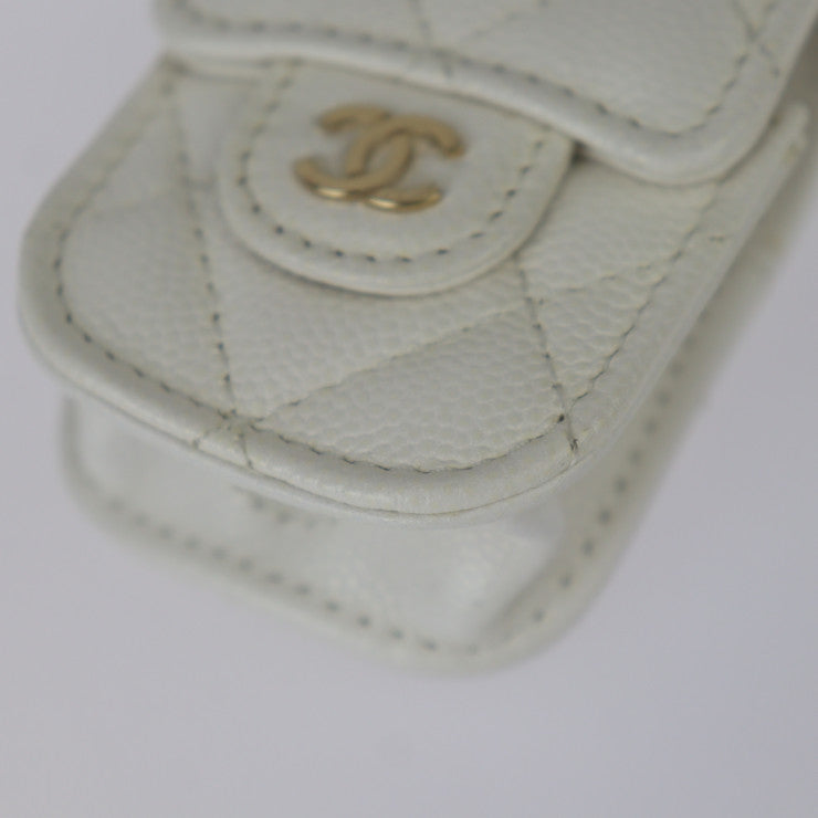 超美品 CHANEL シャネル Airpodsケース 第二世代専用 マトラッセ その他小物 AP1647 キャビアスキン ホワイト ゴールド金具 チェーン ネックストラップ イヤホンケース ホルダー ココマーク