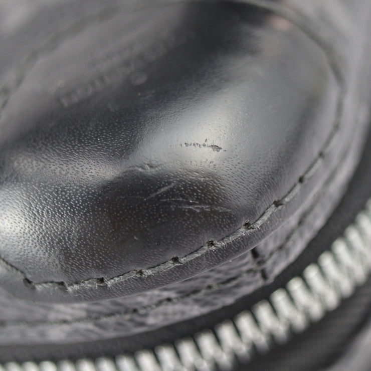 LOUIS VUITTON ルイ ヴィトン ホライゾン クラッチ モノグラムエクリプス ショルダーバッグ M45579 PVC レザー ブラック グレー シルバー金具 ラウンドファスナー 2WAYバッグ ポシェット マルチケース ビトン