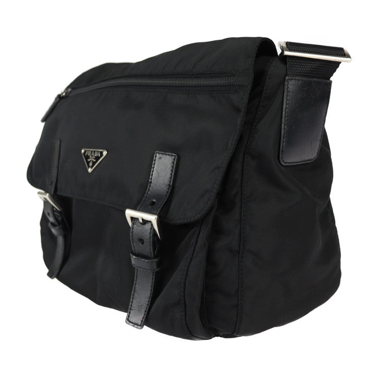 PRADA プラダ メッセンジャーバッグ ショルダーバッグ 1BD671 ナイロン レザー ブラック シルバー金具 フラップ クロスボディバッグ 三角ロゴプレート