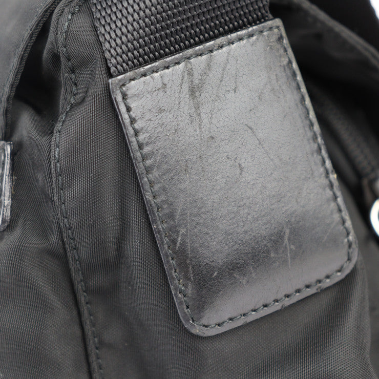 PRADA プラダ メッセンジャーバッグ ショルダーバッグ 1BD671 ナイロン レザー ブラック シルバー金具 フラップ クロスボディバッグ 三角ロゴプレート